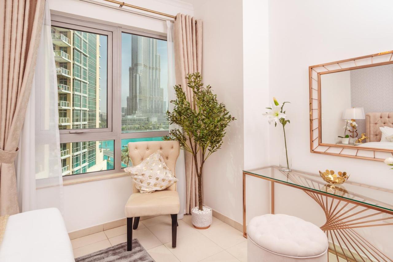Elite Royal Apartment - Full Burj Khalifa & Fountain View - Magnum ดูไบ ภายนอก รูปภาพ