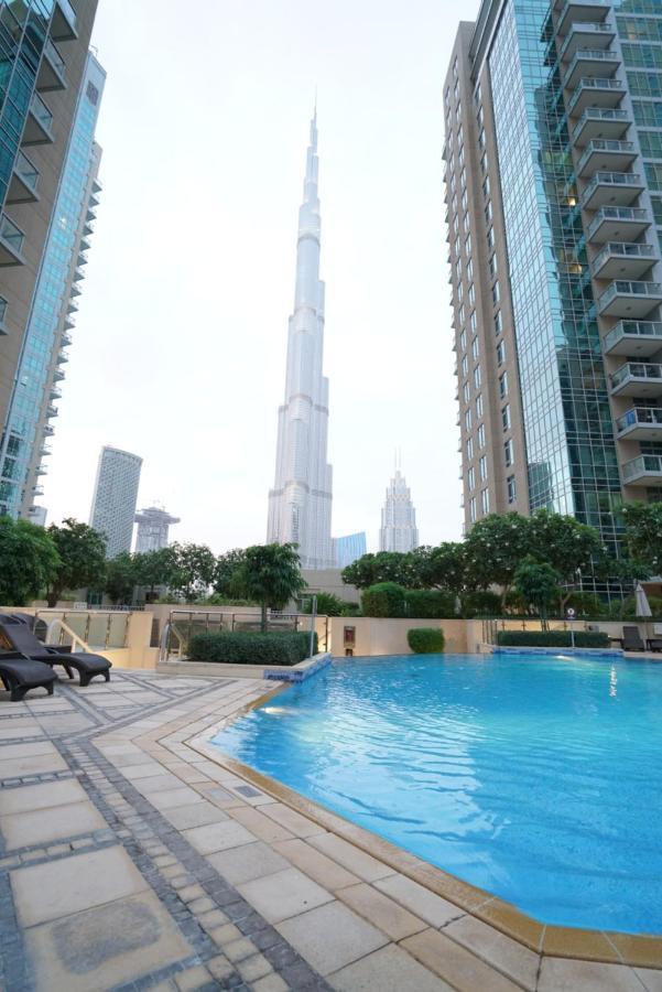 Elite Royal Apartment - Full Burj Khalifa & Fountain View - Magnum ดูไบ ภายนอก รูปภาพ